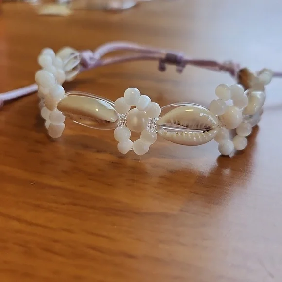 Shell bracelet - Picture 3 of 3
